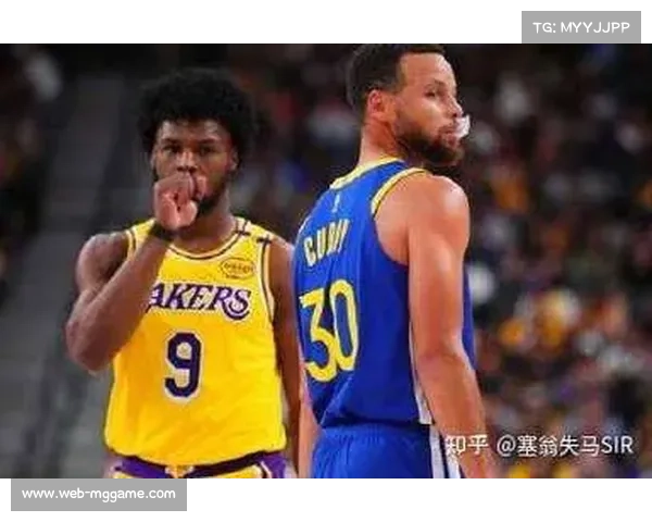 湖人季前赛尝试多套先发阵容，寻找最佳组合